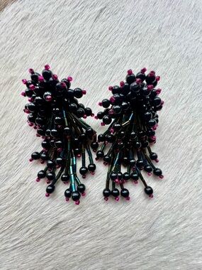 VINTAGE BLACK IRIDESCENT BEADED DANGLE EARRINGS / CLIP ON